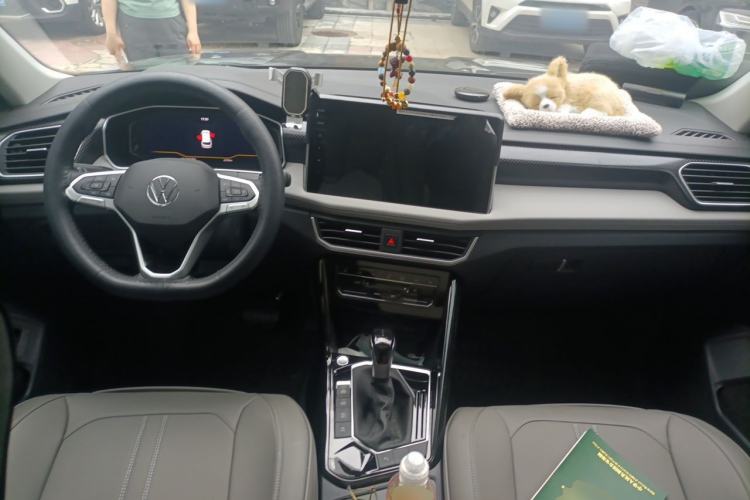 Used Volkswagen Tayron 2025 Facelifted Model, Popular Version, 300TSI Center Console