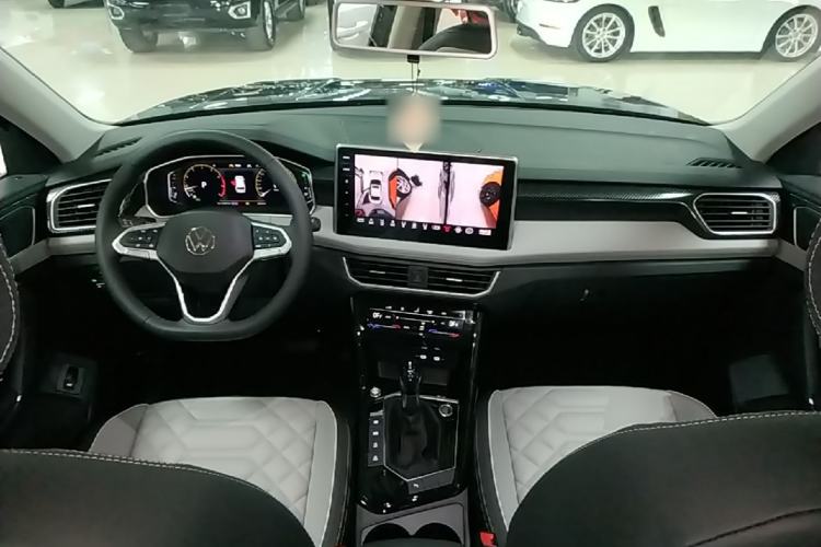 Used Volkswagen Tayron 2025 Zhongxiang Version 300TSI Center Console