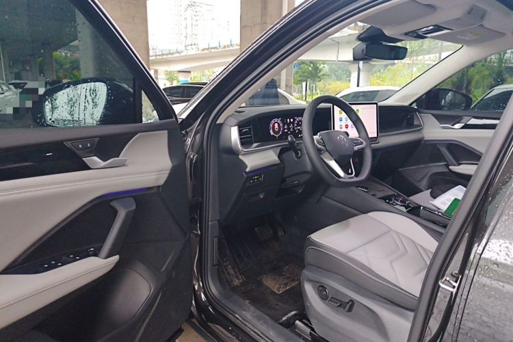 Used Volkswagen Tayron 2025 Tiguan L 330TSI Two-Wheel-Drive Elite Driver Seat