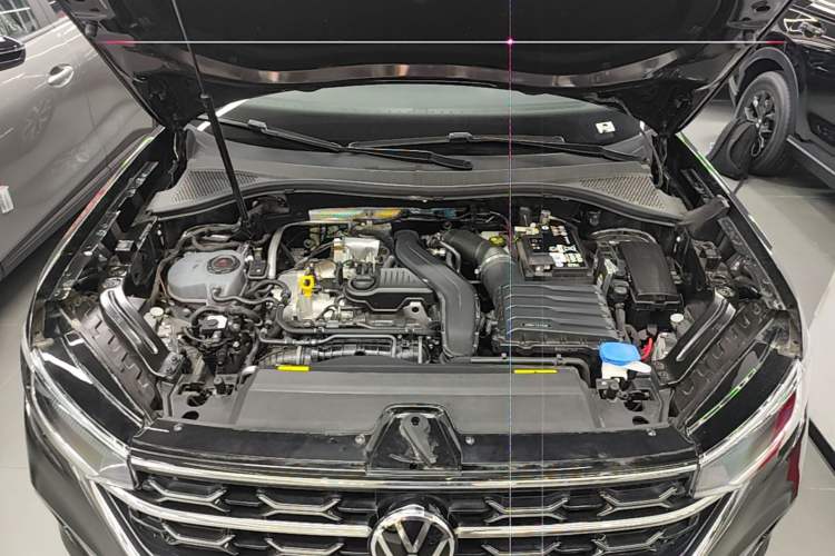 Used Volkswagen Tayron 2025 Zhongxiang Version 300TSI Engine Bay