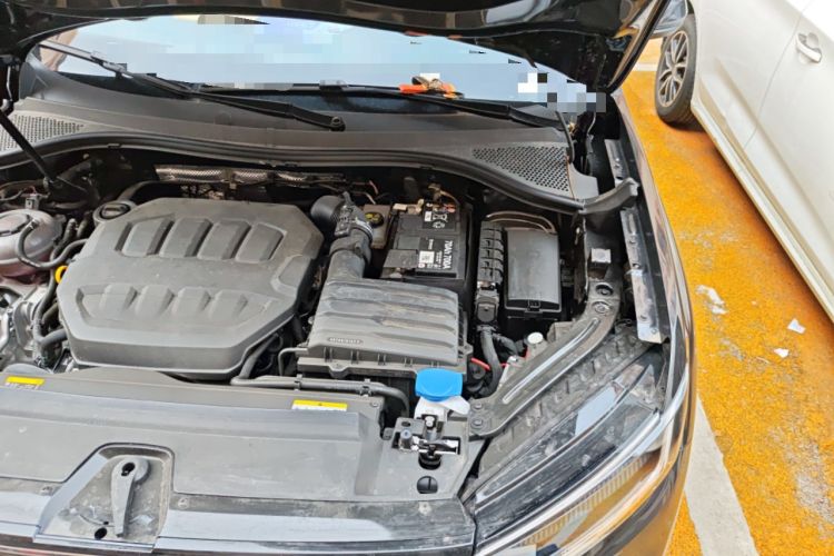 Used Volkswagen Tayron 2025 Facelifted Model, Popular Version, 330TSI Engine Bay Left