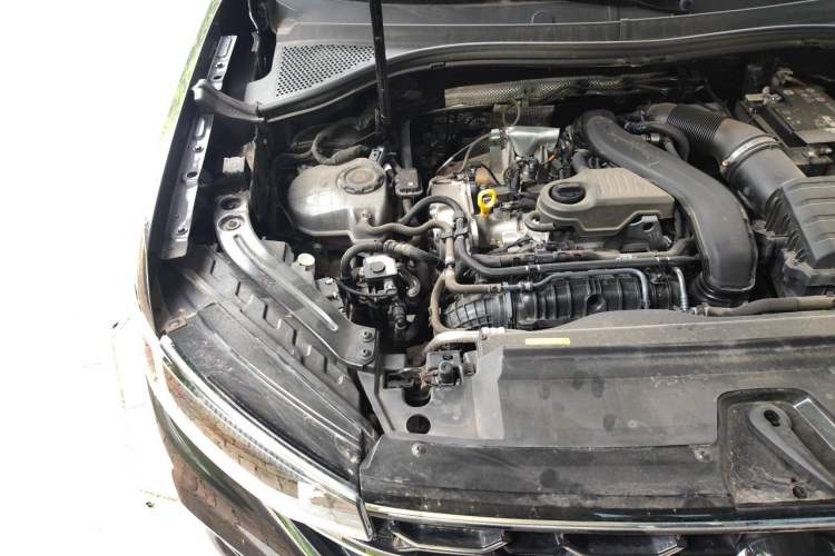 Used Volkswagen Tayron 2025 Zhongxiang Version 300TSI Engine Bay Right