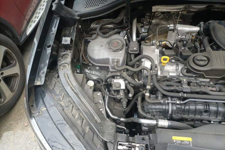 Used Volkswagen Tayron 2025 Facelifted Model, Popular Version, 300TSI Engine Bay Right