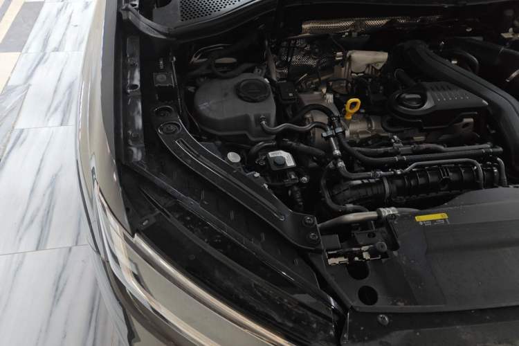 Used Volkswagen Tayron 2025 Zhongxiang Version 300TSI Engine Bay Right