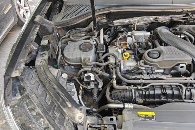Used Volkswagen Tayron 2025 Zhongxiang Version 300TSI Engine Bay Right