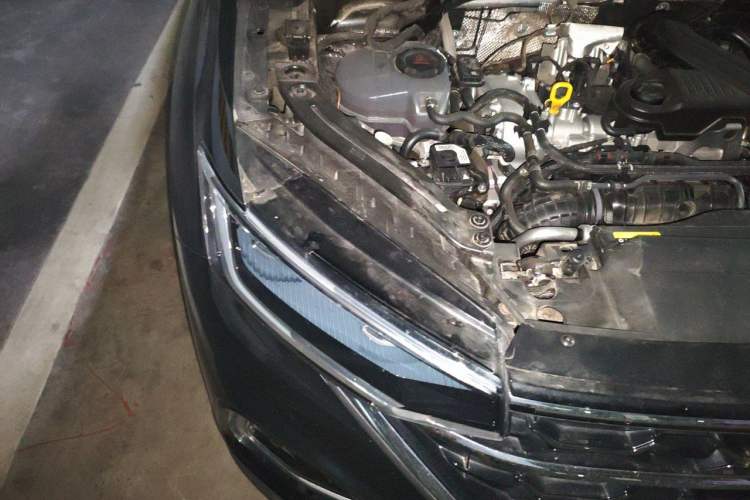 Used Volkswagen Tayron 2025 Zhongxiang Version 300TSI Engine Bay Right