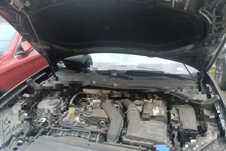 Used Volkswagen Tayron 2025 Facelifted Model, Popular Version, 300TSI Engine Bay