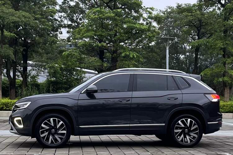 Used Volkswagen Tayron 2025 Facelifted Model, Popular Version, 330TSI Exterior 2
