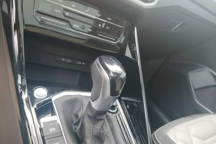 Used Volkswagen Tayron 2025 Zhongxiang Version 300TSI Gear Lever