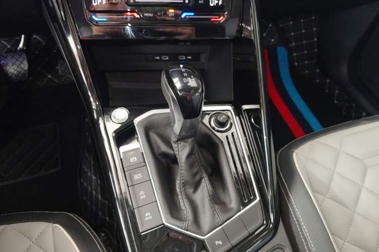 Used Volkswagen Tayron 2025 Zhongxiang Version 300TSI Gear Lever