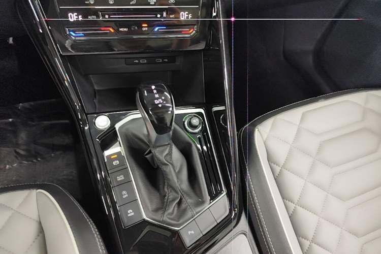 Used Volkswagen Tayron 2025 Zhongxiang Version 300TSI Gear Lever
