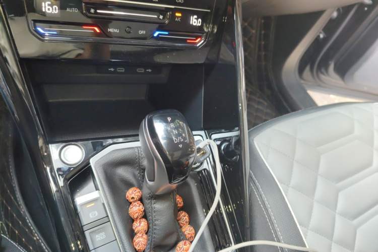 Used Volkswagen Tayron 2025 Zhongxiang Version 300TSI Gear Lever