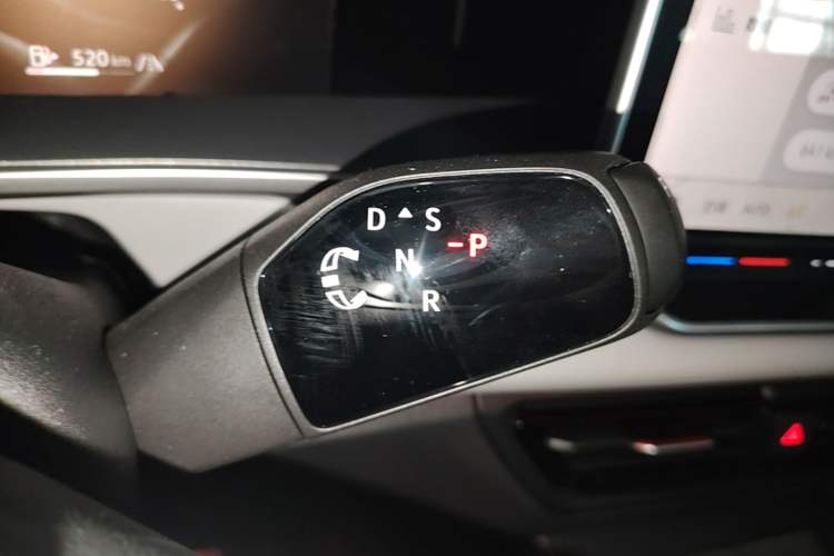 Used Volkswagen Tayron 2025 Tiguan L 300TSI Two-Wheel-Drive Elite Edition Gear Lever