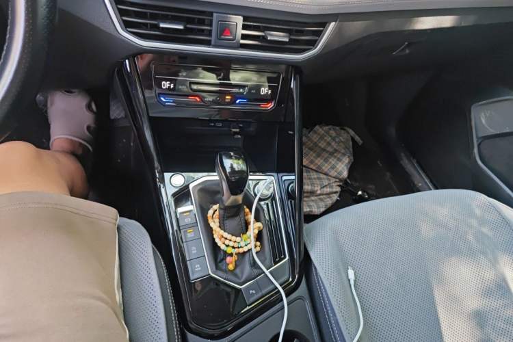 Used Volkswagen Tayron 2025 Zhongxiang Version 300TSI Gear Lever