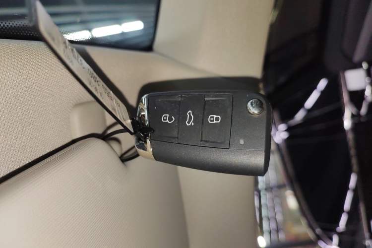 Used Volkswagen Tayron 2025 Facelifted Model, Popular Version, 330TSI Interior 1