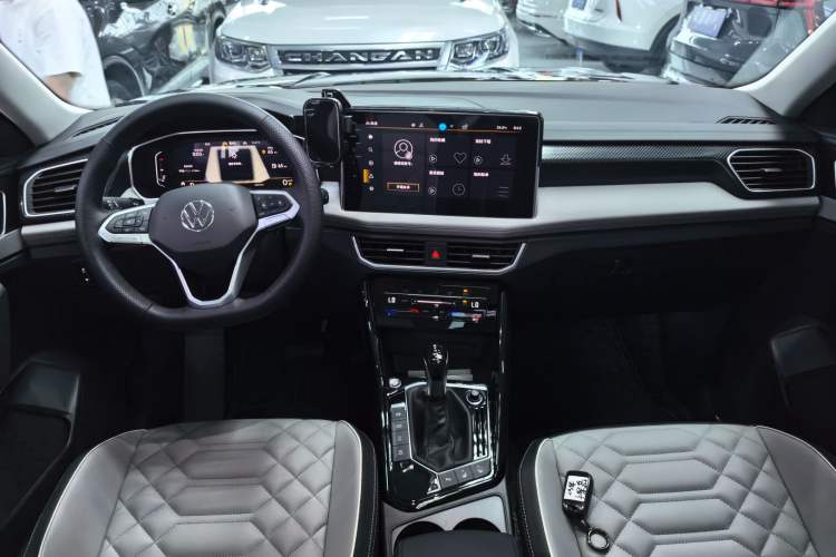 Used Volkswagen Tayron 2025 Zhongxiang Version 300TSI Interior 3