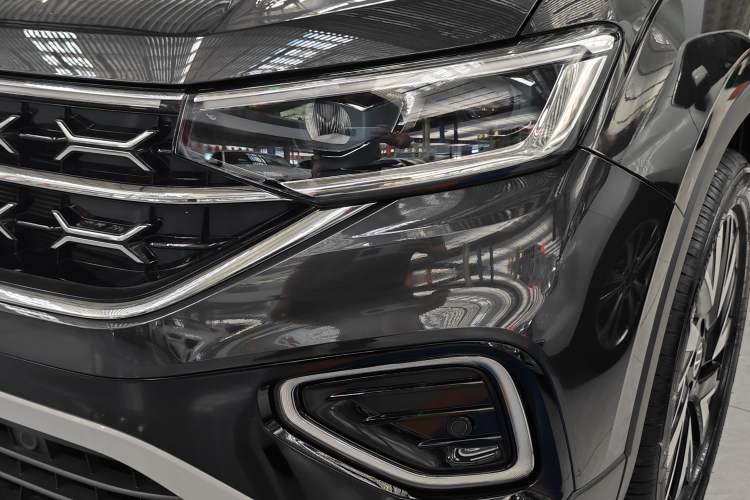 Used Volkswagen Tayron 2025 Facelifted Model, Popular Version, 330TSI Left Front Headlight