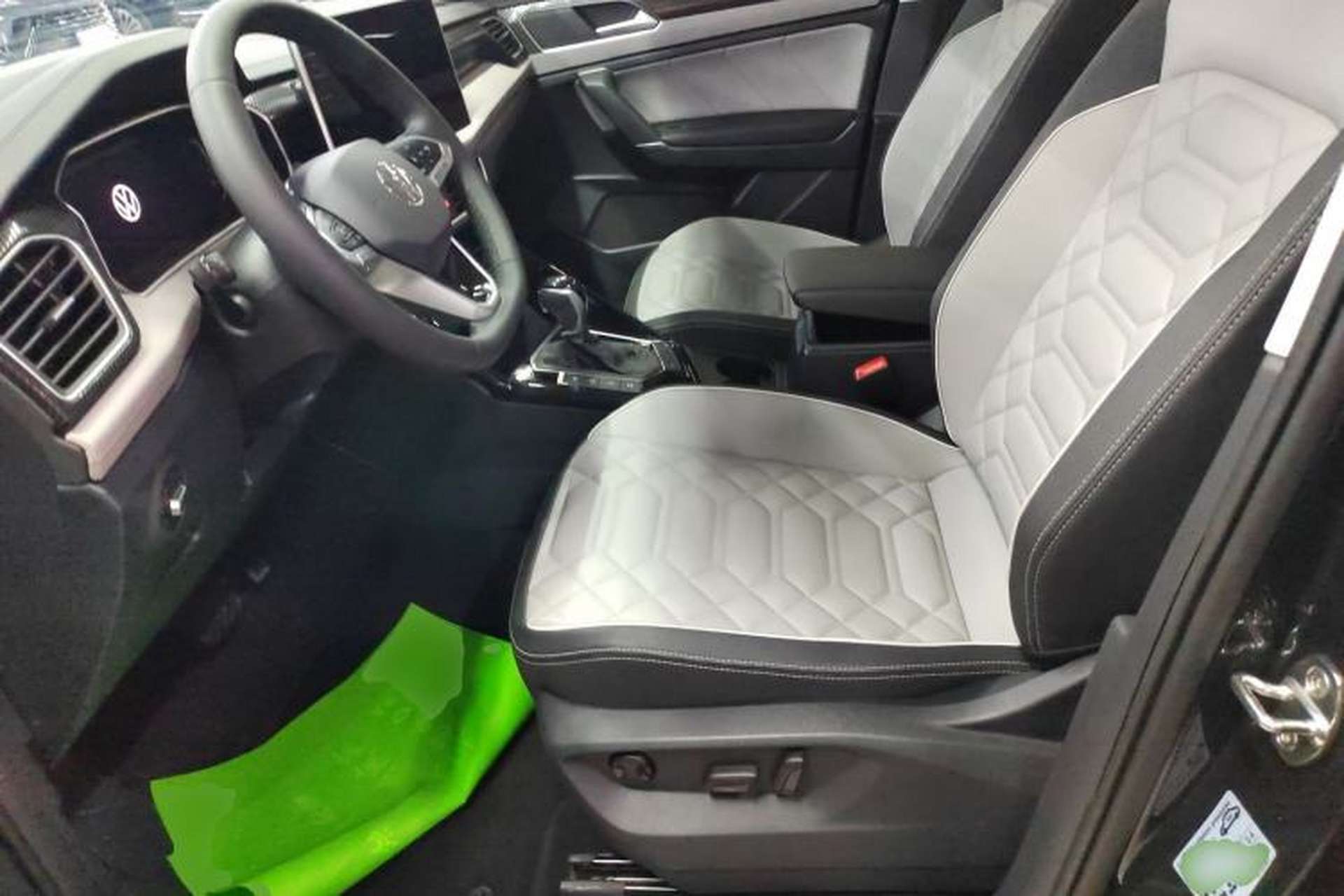 Used Volkswagen Tayron 2025 Facelifted Model, Popular Version, 330TSI Left Front Seat