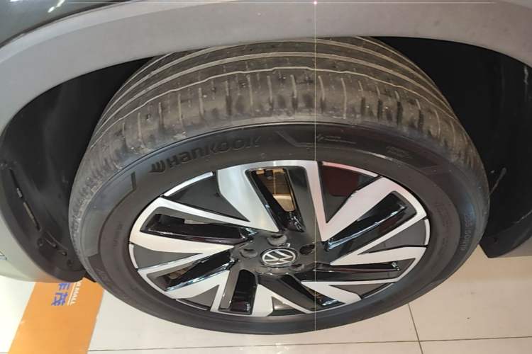 Used Volkswagen Tayron 2025 Zhongxiang Version 330TSI Left Front Wheel Hub