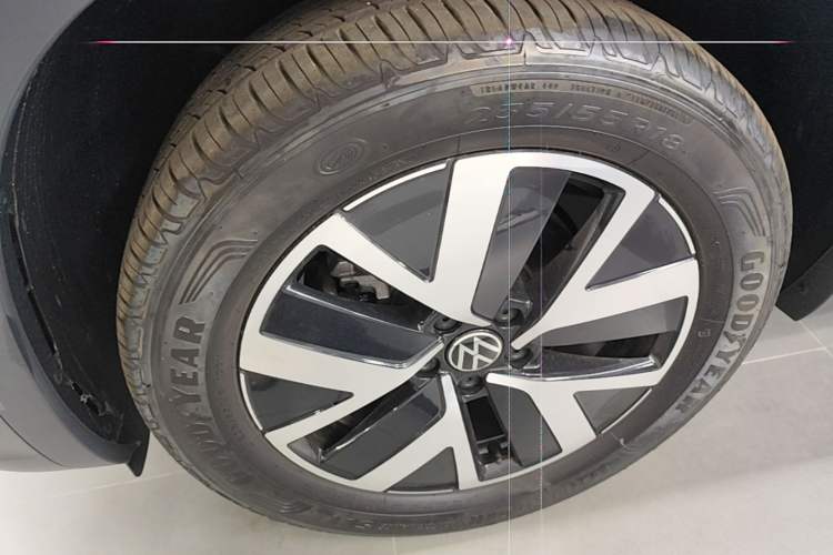 Used Volkswagen Tayron 2025 Zhongxiang Version 300TSI Left Front Wheel Hub