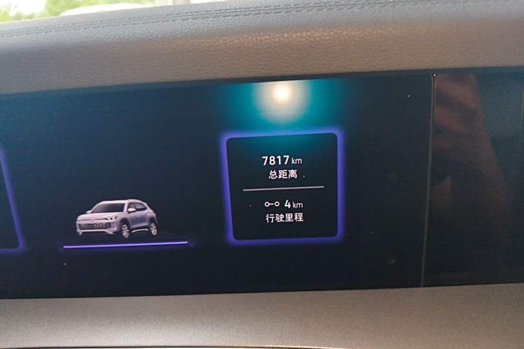 Used Volkswagen Tayron 2025 Tiguan L 330TSI Two-Wheel-Drive Elite Odometer Close Up