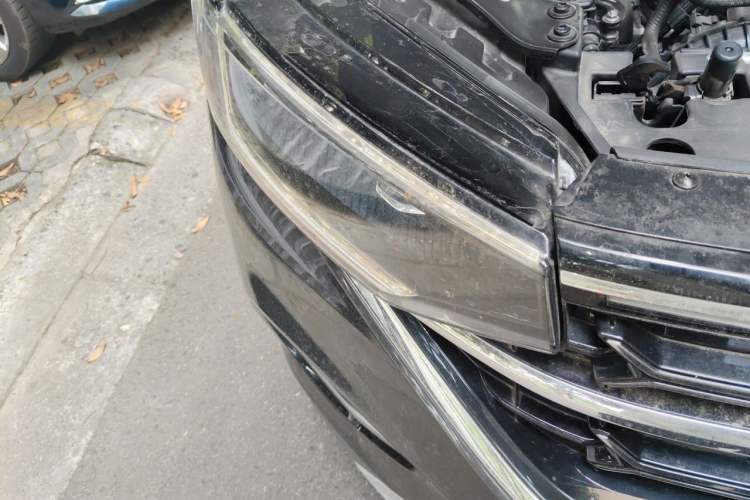 Used Volkswagen Tayron 2025 Zhongxiang Version 300TSI Right Front Headlight