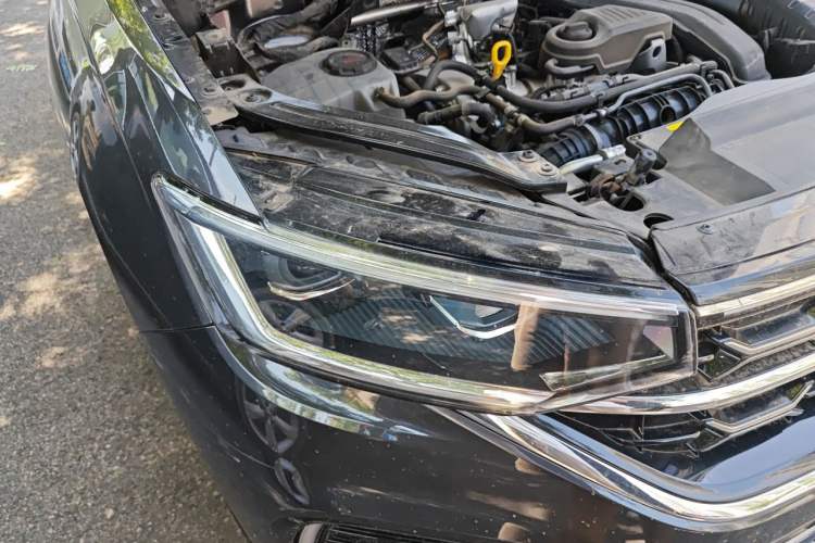 Used Volkswagen Tayron 2025 Zhongxiang Version 300TSI Right Front Headlight