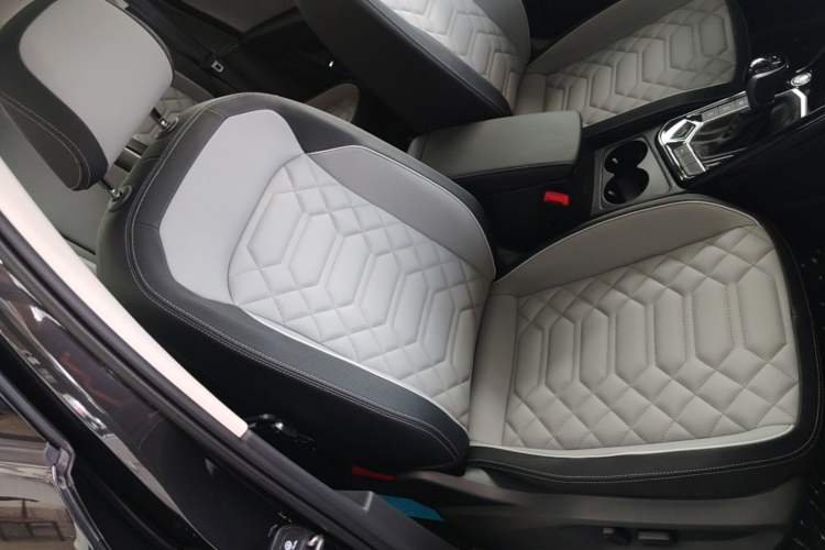 Used Volkswagen Tayron 2025 Zhongxiang Version 300TSI Right Front Seat