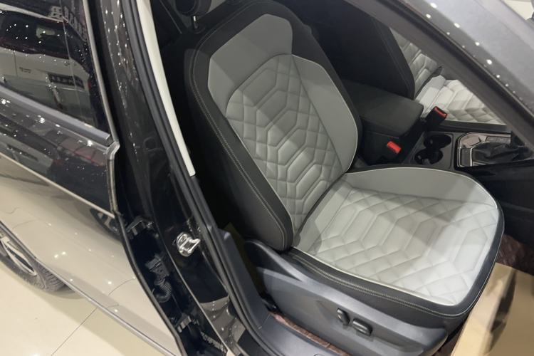 Used Volkswagen Tayron 2025 Zhongxiang Version 300TSI Right Front Seat