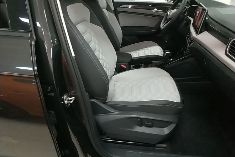 Used Volkswagen Tayron 2025 Zhongxiang Version 300TSI Right Front Seat
