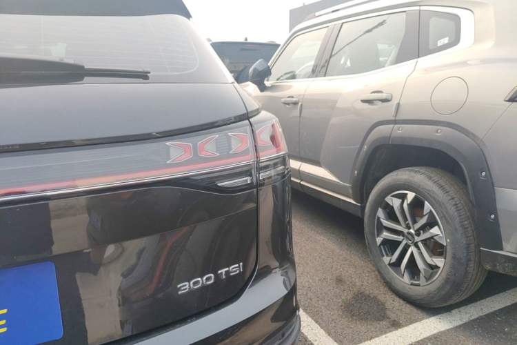 Used Volkswagen Tayron 2025 Zhongxiang Version 300TSI Right Rear Taillight