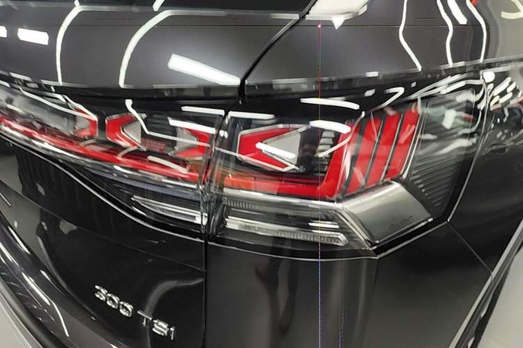 Used Volkswagen Tayron 2025 Zhongxiang Version 300TSI Right Rear Taillight