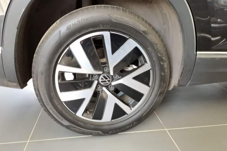 Used Volkswagen Tayron 2025 Zhongxiang Version 300TSI Right Rear Wheel Hub