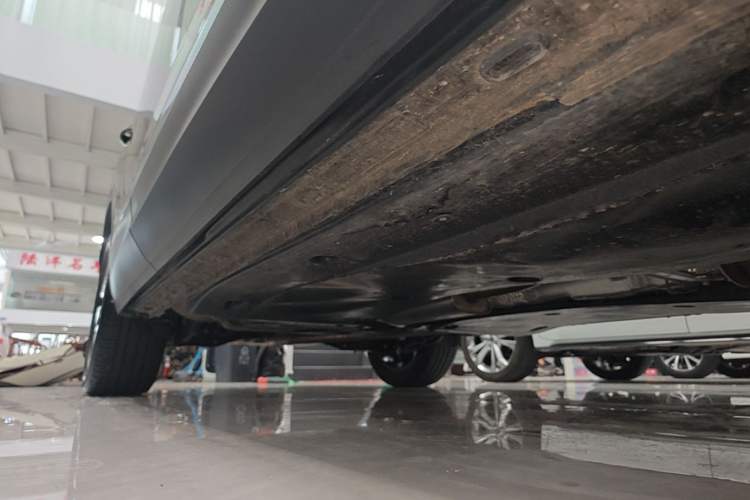 Used Volkswagen Tayron 2025 Facelifted Model, Popular Version, 330TSI Right Side Sill