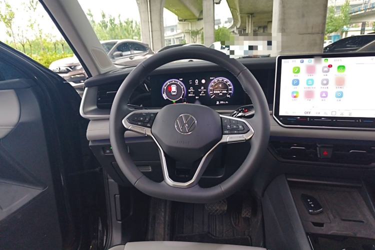 Used Volkswagen Tayron 2025 Tiguan L 330TSI Two-Wheel-Drive Elite Steering Wheel