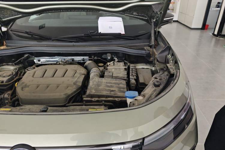 Used Volkswagen Tayron 2025 Tiguan L 380TSI 4Motion Luxury Easy Package Engine Bay Left