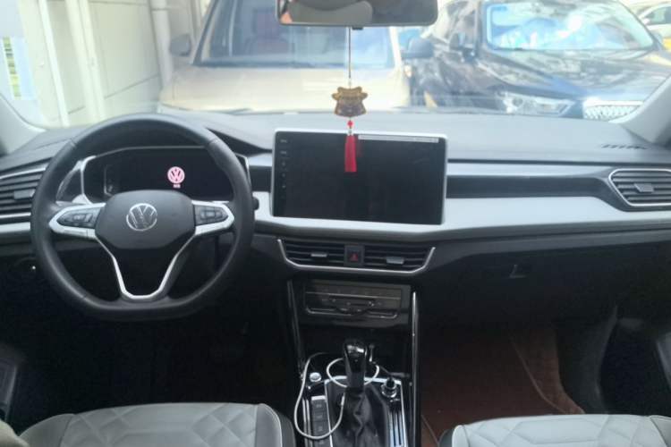 Used Volkswagen Tayron 2025 Zhongxiang Version 300TSI Center Console