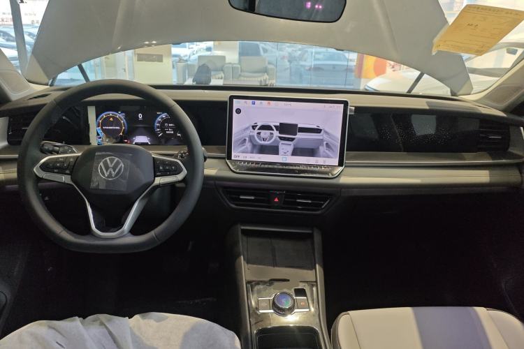 Used Volkswagen Tayron 2025 Tiguan L 330TSI Two-Wheel-Drive Elite Center Console