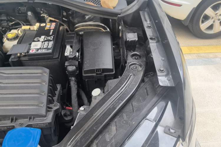 Used Volkswagen Tayron 2025 Zhongxiang Version 300TSI Engine Bay Left