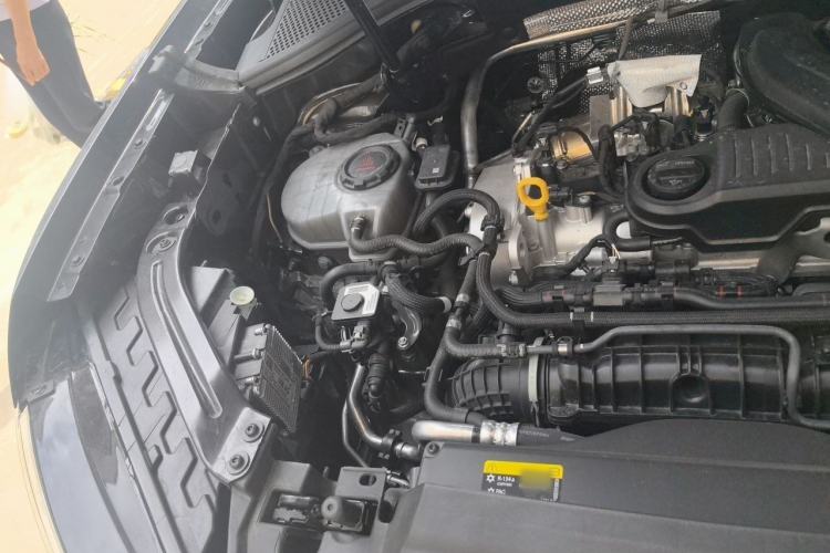 Used Volkswagen Tayron 2025 Zhongxiang Version 300TSI Engine Bay Right