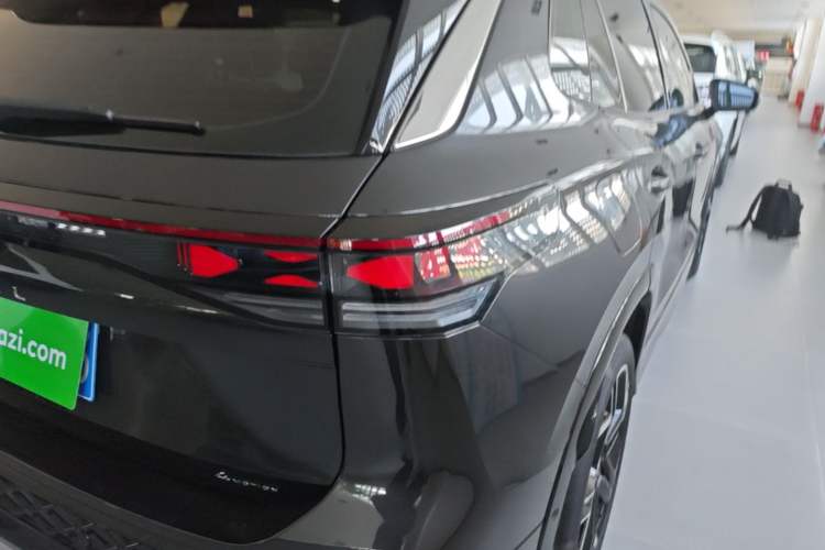 Used Volkswagen Tayron 2025 Tiguan L 380TSI 4Motion Luxury Easy Package Exterior 3