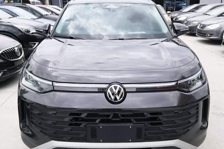 Used Volkswagen Tayron 2025 Tiguan L 330TSI Two-Wheel-Drive Elite Front