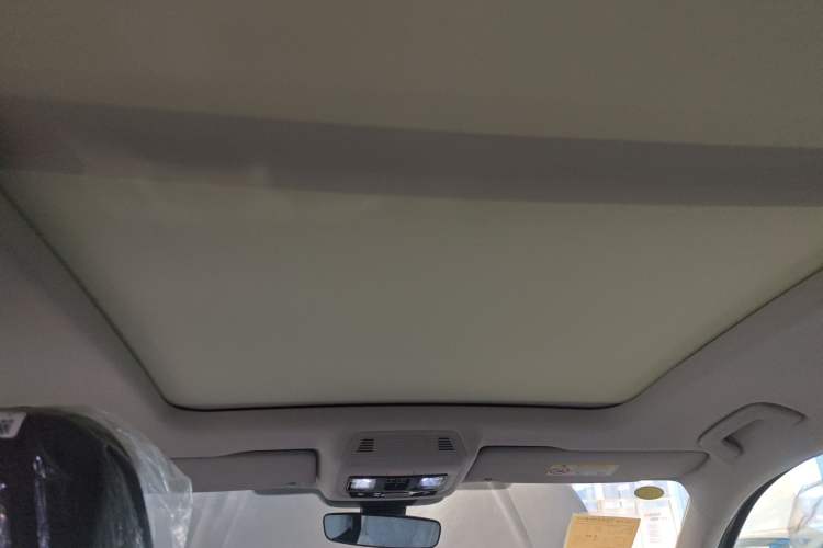 Used Volkswagen Tayron 2025 Tiguan L 330TSI Two-Wheel-Drive Elite Headliner