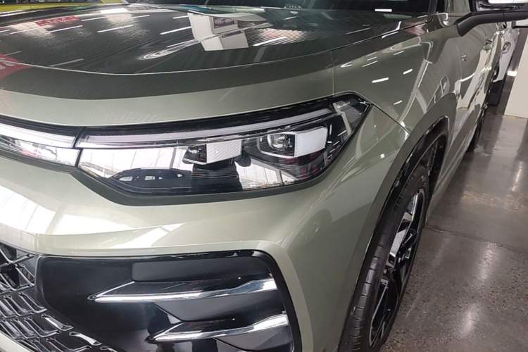 Used Volkswagen Tayron 2025 Tiguan L 380TSI 4Motion Luxury Easy Package Left Front Headlight