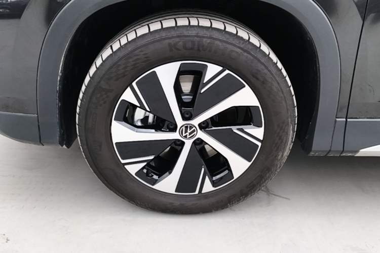 Used Volkswagen Tayron 2025 Tiguan L 330TSI Two-Wheel-Drive Elite Left Front Wheel Hub