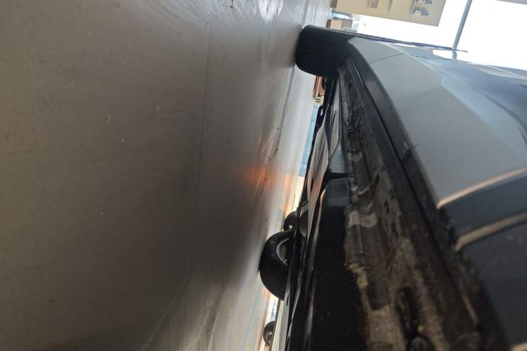Used Volkswagen Tayron 2025 Tiguan L 330TSI Two-Wheel-Drive Elite Left Side Sill
