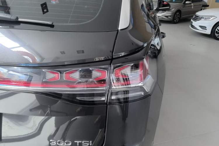 Used Volkswagen Tayron 2025 Zhongxiang Version 300TSI Right Rear Taillight