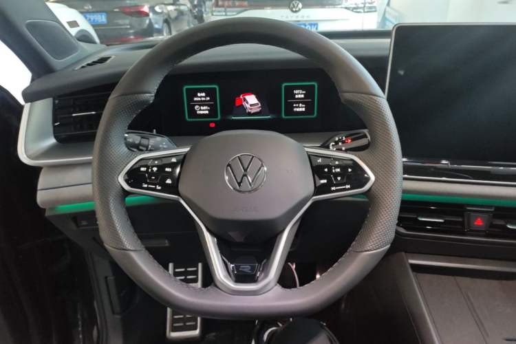 Used Volkswagen Tayron 2025 Tiguan L 380TSI 4Motion Luxury Easy Package Steering Wheel