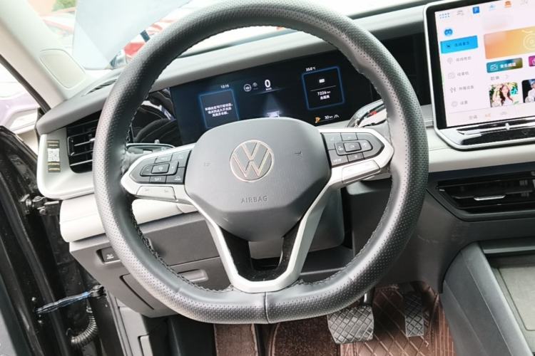 Used Volkswagen Tayron 2025 Tiguan L 330TSI Two-Wheel-Drive Elite Steering Wheel