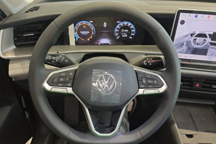 Used Volkswagen Tayron 2025 Tiguan L 330TSI Two-Wheel-Drive Elite Steering Wheel